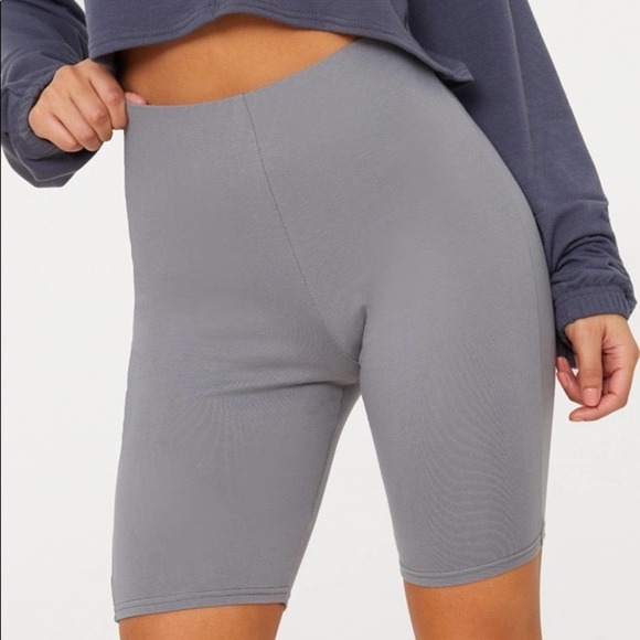 Prettylittlething charcoal grey cotton stretch cycling shorts size 6 NWT - Picture 8 of 9